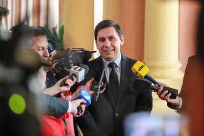 Consejero compromete trabajar para fortalecimiento energético en el país