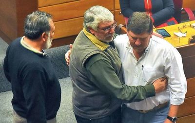 Zavala confirma reunión en taller de Llano la noche en que se “gestó” juicio político