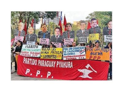 Campesinos llegan a Asunción para marchar mañana a favor del juicio político