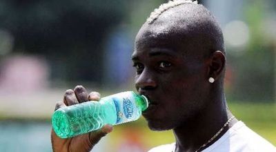 Balotelli podría jugar en el Brescia