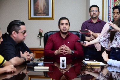 Otra vez, Prieto no se presentó en la Junta como había prometido
