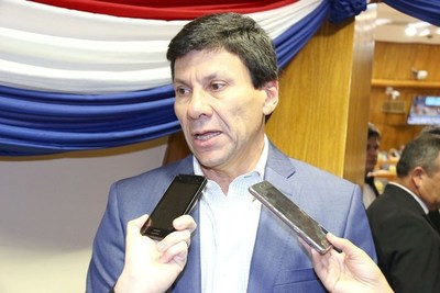 Diputado de Honor Colorado dice que tras aborto de crisis, Abdo sigue sin dar muestras de cambio