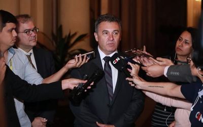 Hermana de Hugo Velázquez ya no forma parte del Gabinete de la Ande, aseguran