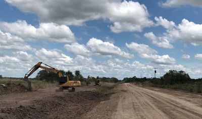San Juan del Ñeembucú: pobladores angustiados por ruta que nunca culmina