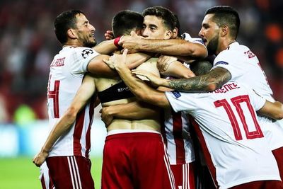 Olympiakos acaricia la fase de grupos de la Champions