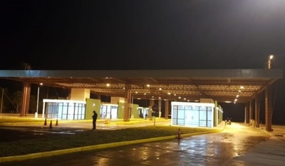 Yacyretá: Paso fronterizo con horario especial y sólo para vehículos livianos
