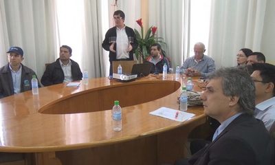Presentan proyecto de agua potable en Franco