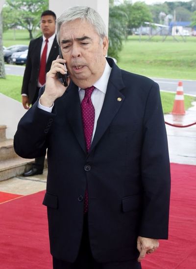 Embajador que firmó acta declara hoy en el Congreso