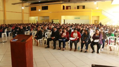 Más de quinientos educadores se capacitan en prevención del suicidio