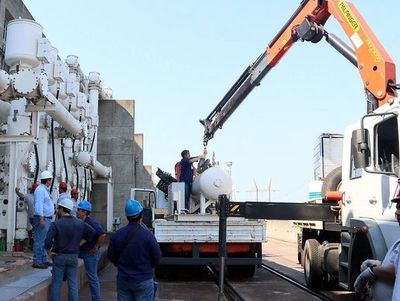 Técnicos de Yacyretá y de la Mitsubishi reiniciaron trabajos