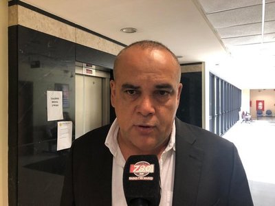 Bancada HC votará por destitución de intendente de San Carlos del APA, acusado por “tragada”