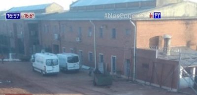 PCC pide camioneta para liberar a jefe de seguridad