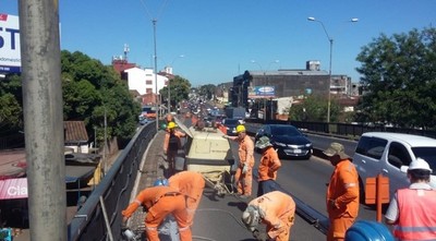 Obras en el viaducto de Mariscal López cambian de sentido