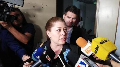 Fiscalía imputó a director de la cárcel de Emboscada y liberó a dos guardias