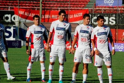 Nacional y Capiatá se enfrentarán este domingo en el estadio Arsenio Erico
