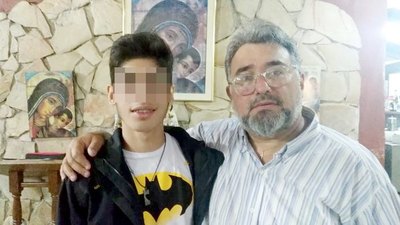 Un motociclista abrió el tránsito para padre que llevaba a su hijo a urgencias
