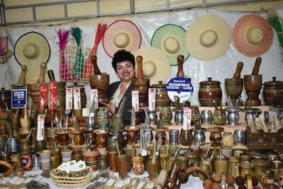 Inauguran feria artesanal en Ypacaraí