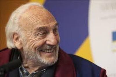 Héctor Alterio cumple 90 años incombustible