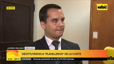 Destituyeron a “planilleros” de la Corte