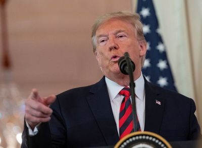 Trump amenaza con liberar a prisioneros del Estado Islámico en fronteras europeas