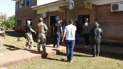 Ordenan traslado de intendente de Tavarangue a Tacumbú