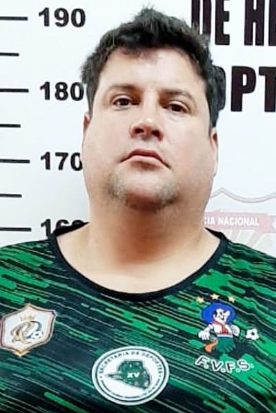 Funcionaria niega vínculos con tortolero