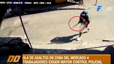 Delincuente asalta con "machetillo" a mujeres en zona del Mercado 4