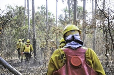 Parque Guasu en proceso de enfriamiento y en Cerro Chovoreca acabó el fuego gracias a lluvias