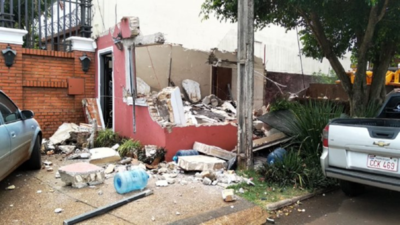 HOY / Zacarías califica de ilegal derrumbe de caseta y de incompetente a Prieto