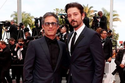 Diego Luna y García Bernal se suman a Javier Bardem en serie de Hernán Cortés