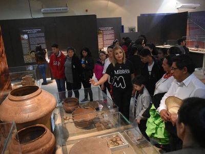 Jeguata pyhare Museo rupi osê porãiterei Ayolas-pe
