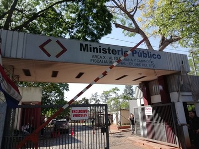 Fiscalía contrató servicios de proveedor amonestado y su personal no percibe salario