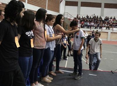 Más de 700 estudiantes en final de matemáticas