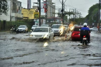 Lluvias aplacan el calor, pero producen cuantiosos raudales
