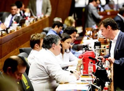 Diputados quieren uso exclusivo de elevadores de lunes a miércoles