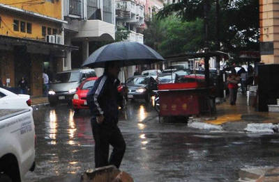 Precipitaciones continuarán este martes