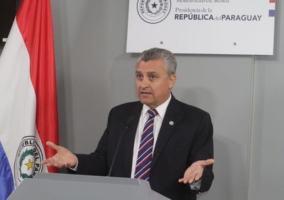 “No es traición” haber designado a un opositor en el Ministerio del Interior, según Villamayor