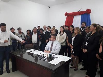Godoy trata de “haragán y maltratador” a defensor adjunto tras pedir juicio político