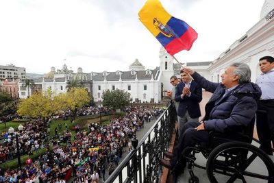 Presidente de Ecuador restablece su Gobierno en Quito tras cesar protestas