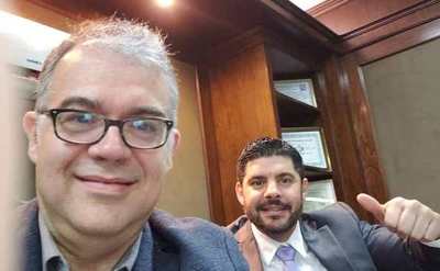 Julio Ullón, salió del Gabinete Civil por la puerta de atrás y ahora reasume como concejal