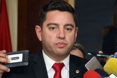 "Duele" que nuevo ministro del Interior no sea colorado, dice Pedro Alliana