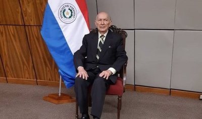 Expresidente de Congreso aconseja “cursos de verano” para legisladores, a fin de mejorar nivel de debates