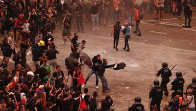 Barcelona y Madrid viven violentas protestas contra la sentencia del 'procés'