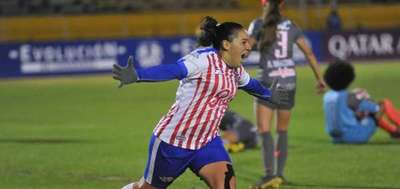 Libertad Limpeño golea a Ñañas en Libertadores Femenina