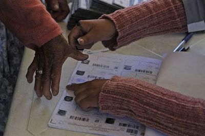 Comienza votación presidencial en Bolivia
