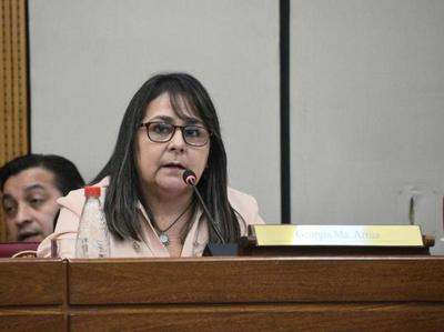 Como si 125 parlamentarios no fueran demasiados, propuesta del PPQ habilita a que aumenten