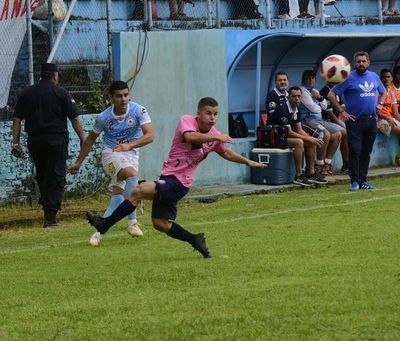 Guaireña sigue arriba y tres pelean por segundo lugar