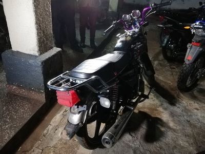 Motochorros detenidos por asaltar a punta de cuchillo a una niña de 7 años