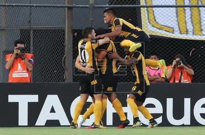 Guaraní se descuelga de la lucha por el Clausura que lidera Olimpia