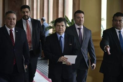 Titular de Interior buscará “más publicidad” de los Lince para “soporte moral”